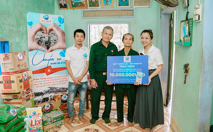 Hình ảnh đội ngũ Sam86 chuyên nghiệp, minh bạch và tầm nhìn toàn cầu trong ngành giải trí trực tuyến Việt Nam